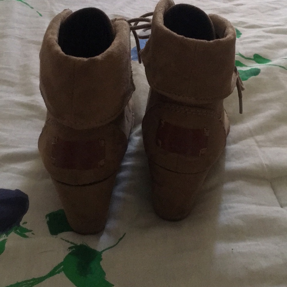 Wedges - Picture 2 of 3